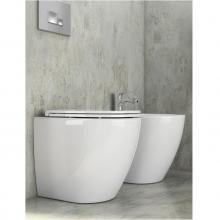 Couple vase et bidet dos au mur Tour 4.0