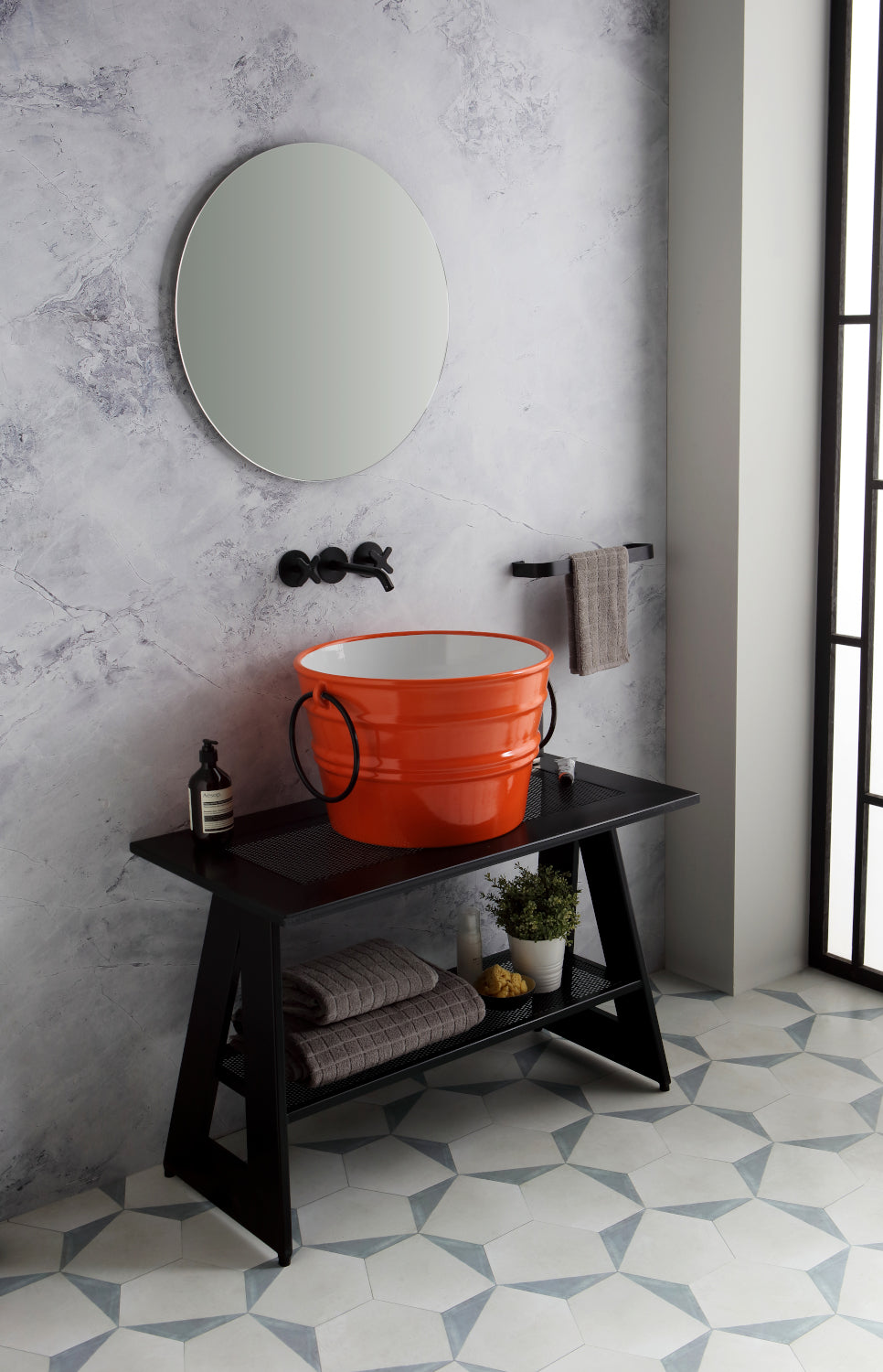 SUPPORT DE SOL EN MÉTAL