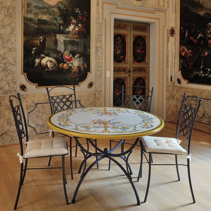 Table ronde en pierre de lave Settecento